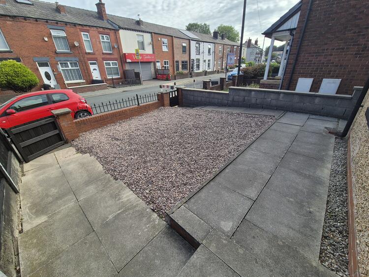 Terraced House in Bolton image 5