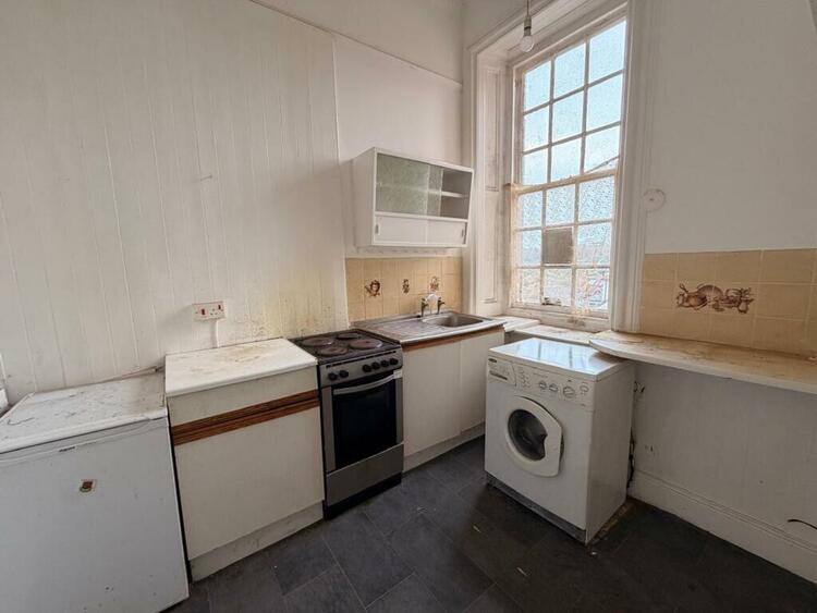 Studio Flat in St. Leonards-On-Sea image 4