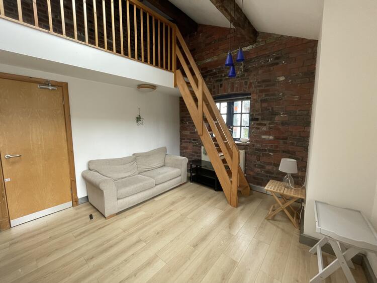 Apartment in Leeds image 5