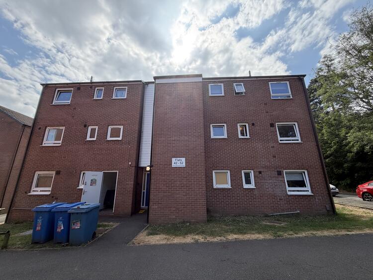 Flat in Derby