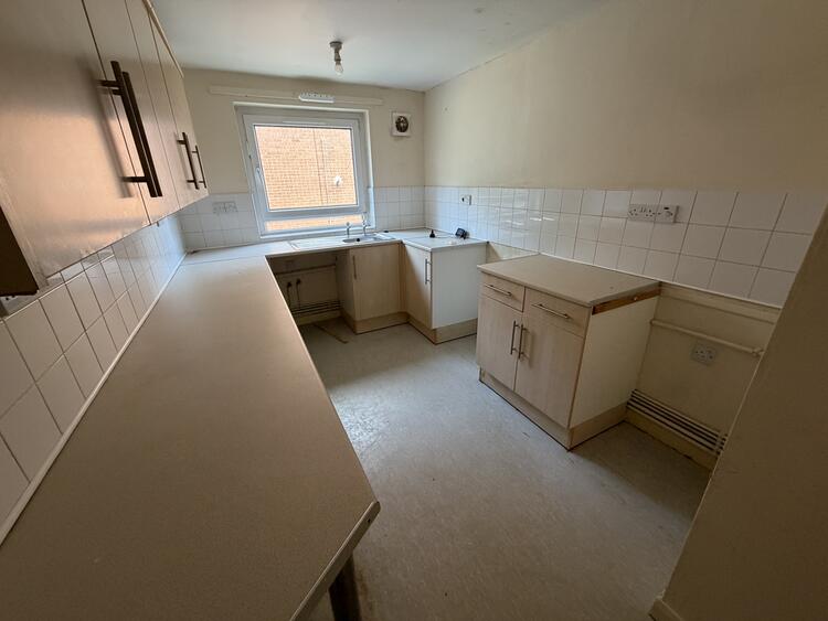 Flat in Derby image 3