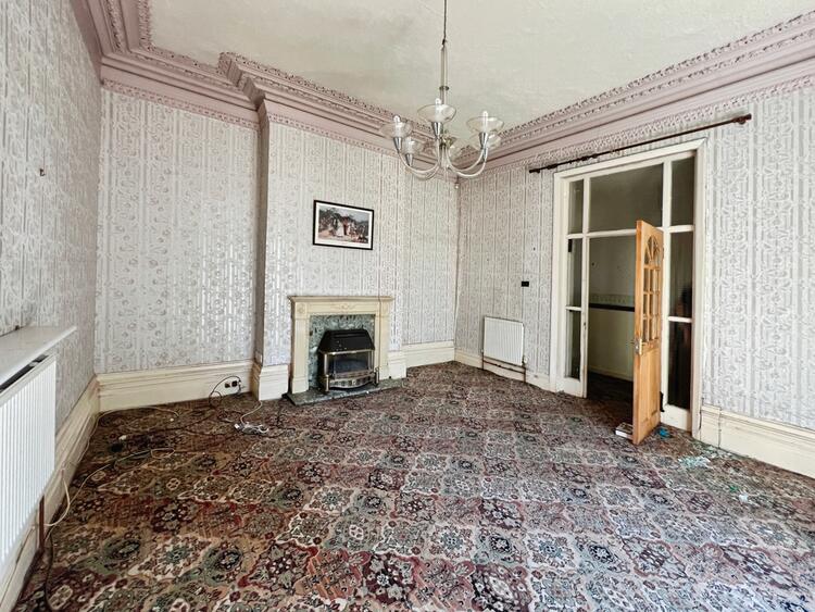 Semi-detached House in Bolton image 4