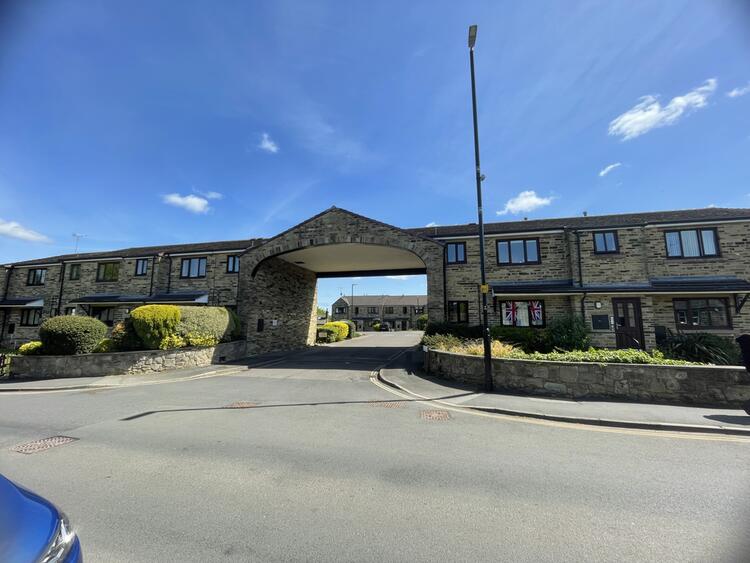 Commercial Property in Leeds image 2