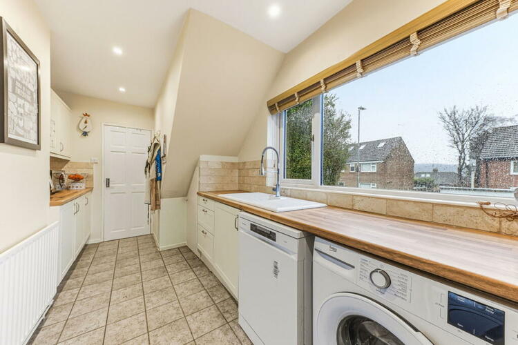End of Terrace House in Leeds image 5