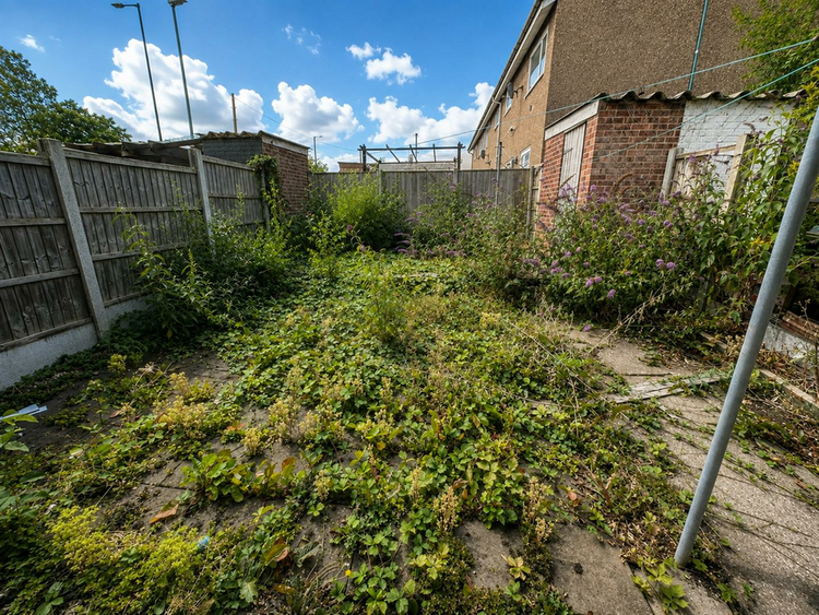 Terraced House in Nottingham image 2