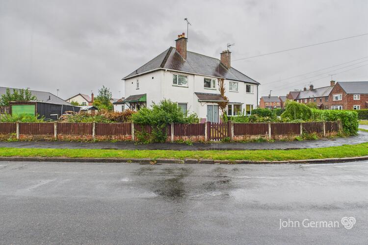 Semi-detached House in Burton-on-Trent