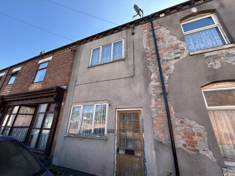 Terraced House in Burton-On-Trent