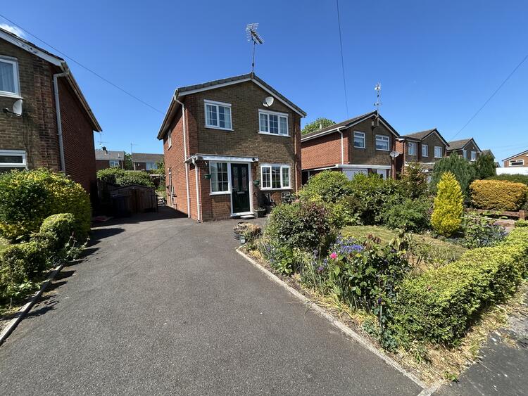 Detached House in Ripley