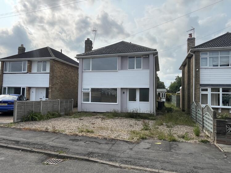 Detached House in Coalville