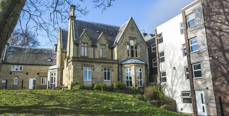 Studio Flat in Leeds