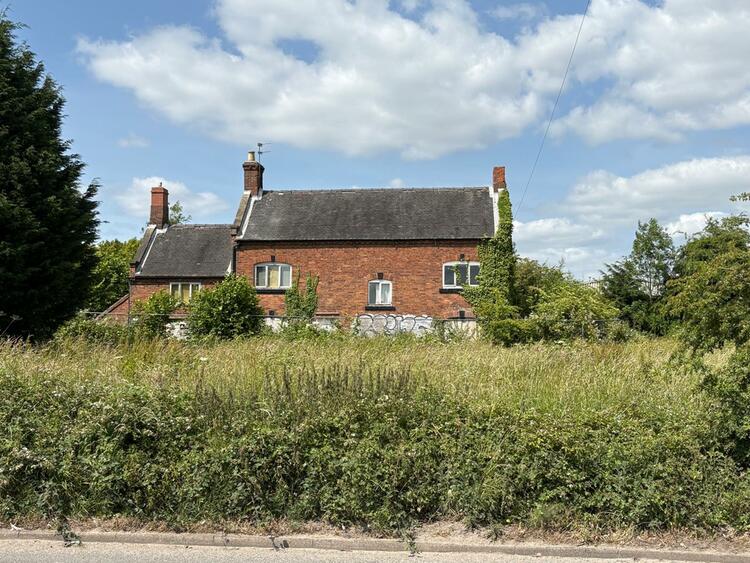 Detached House in Ripley