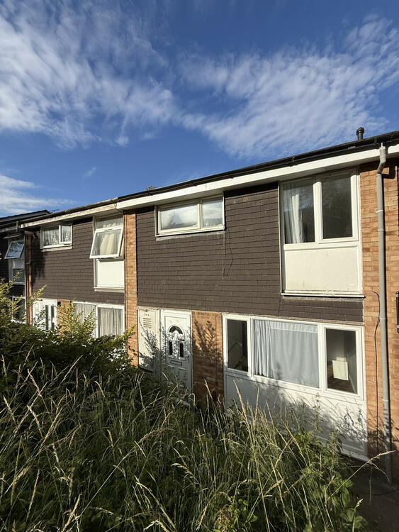 Terraced House in Luton