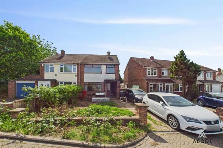 Semi-detached House in Tamworth
