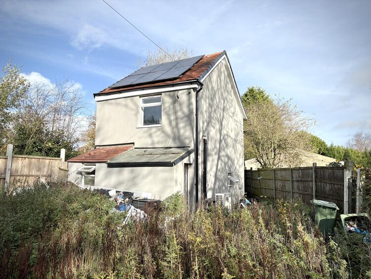 Detached House in Ripley