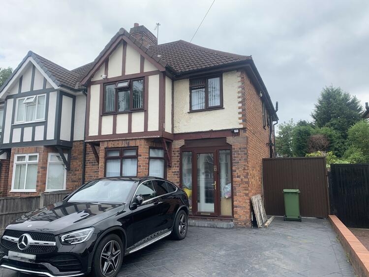 Semi-detached House in Wolverhampton