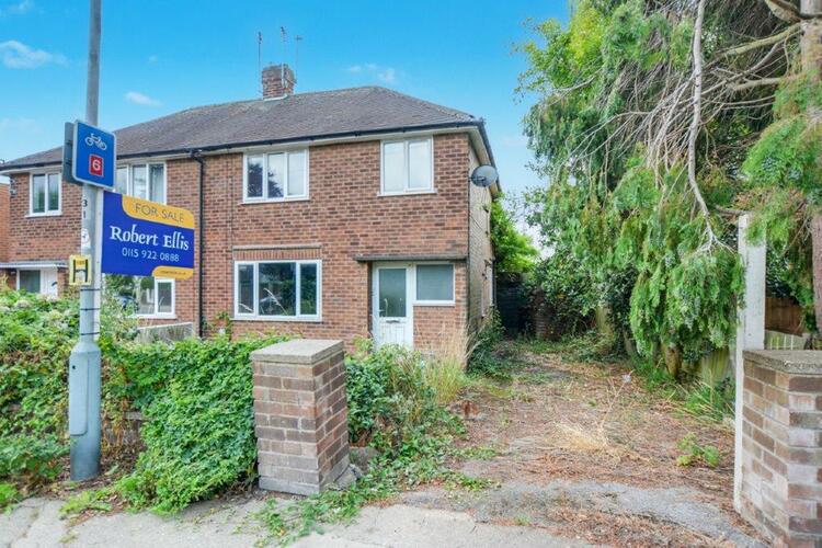 Semi-detached House in Nottingham