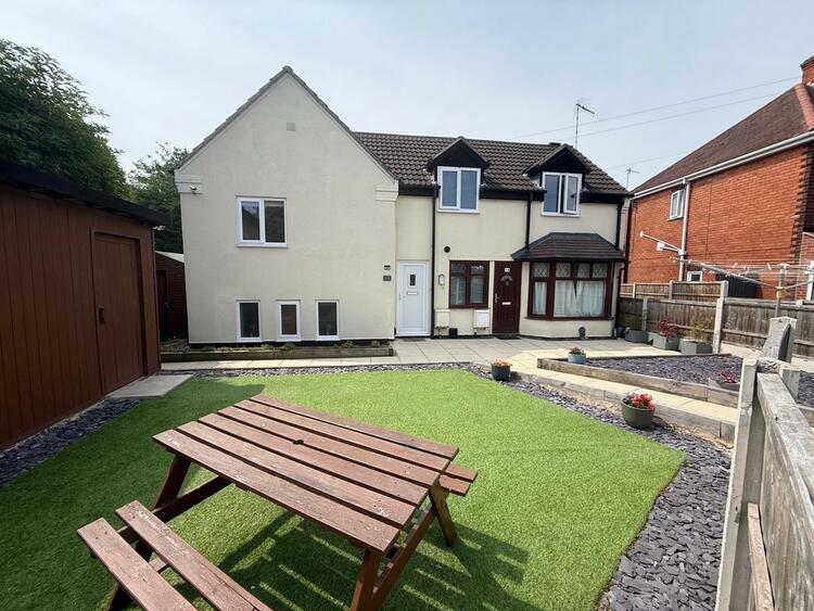 Detached House in Nottingham
