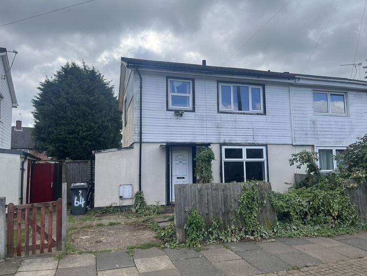 Semi-detached House in Leicester