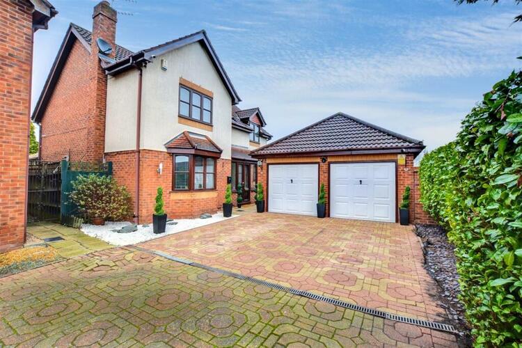 Detached House in Nottingham