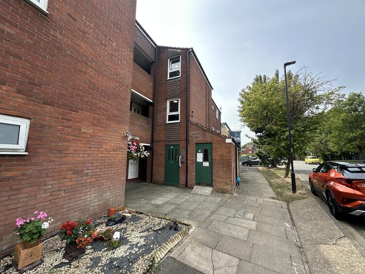 Flat in Waltham Cross