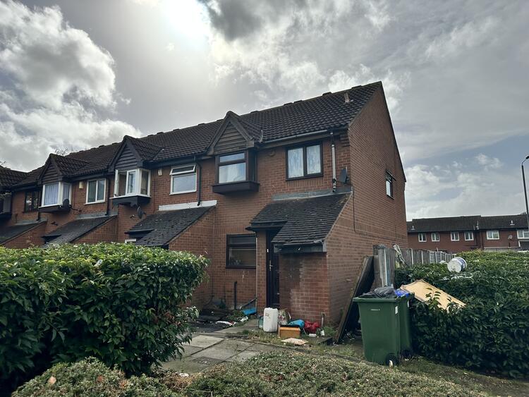 End of Terrace House in London