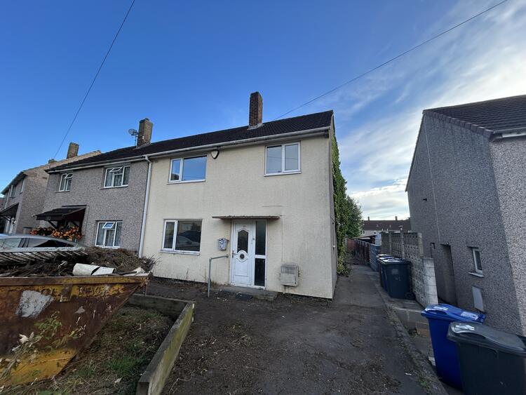 Semi-detached House in Burton-On-Trent