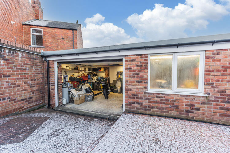 30 Garden Road, Mansfield NG18 5SX