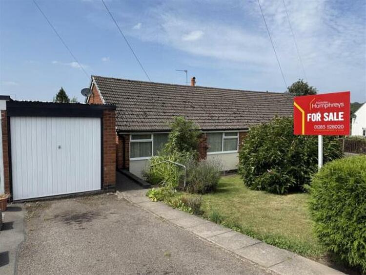 Semi-detached Bungalow in Swadlincote