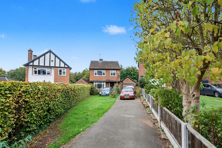 Detached House in Nottingham