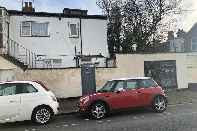 Studio Flat in London