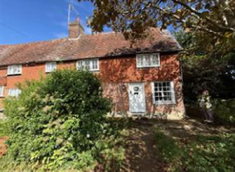 Semi-detached House in Tonbridge