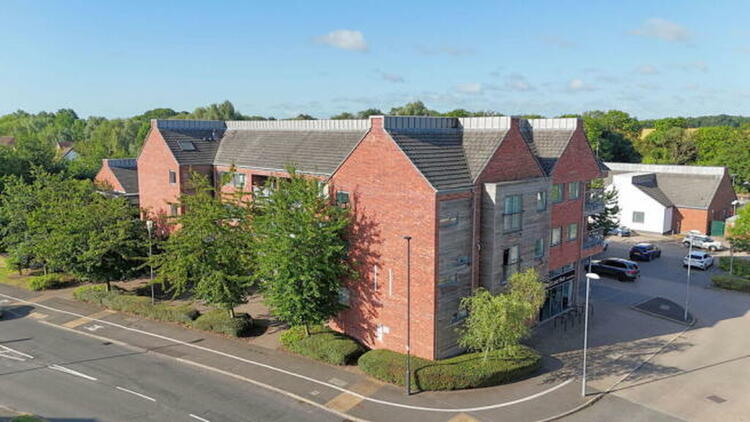 Flat in Derby