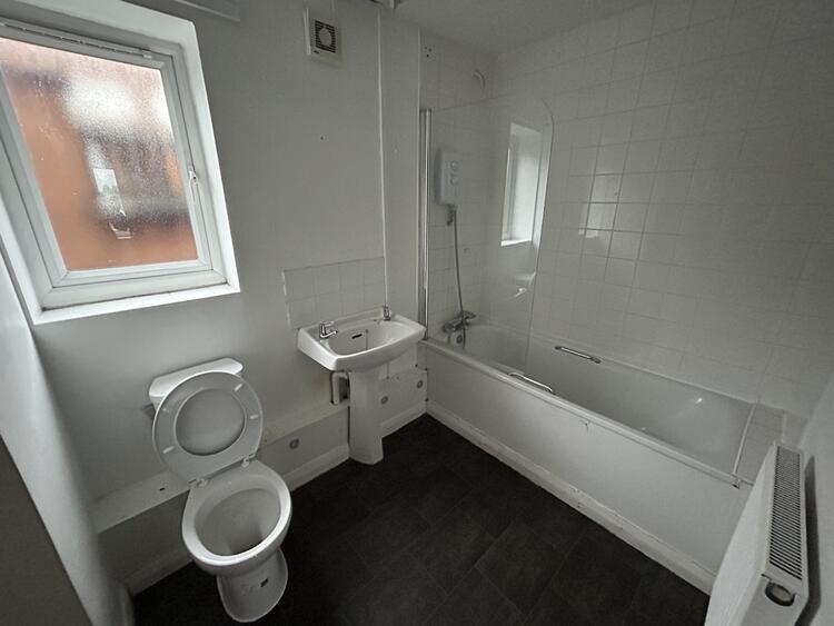 387A Foxhill Road, Carlton, Nottingham NG4 1PZ