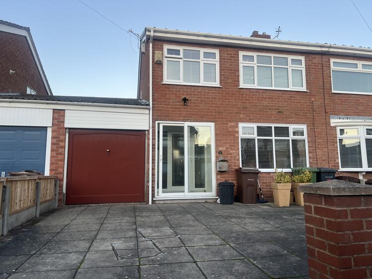 Semi-detached House in Liverpool