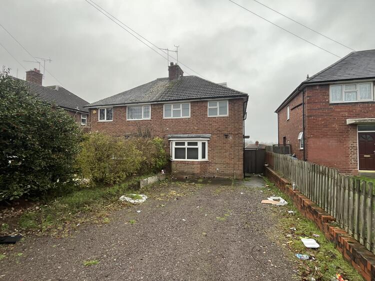Semi-detached House in West Bromwich