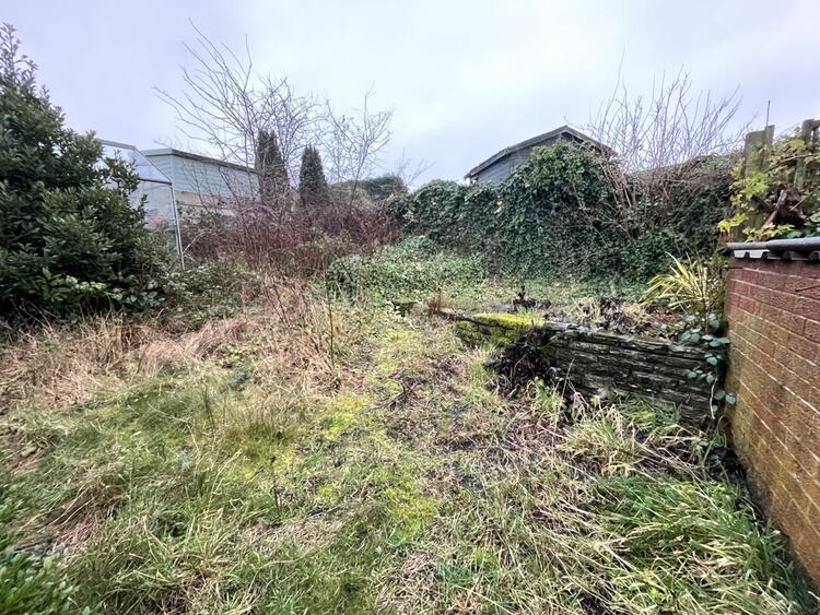 66 Bar Lane, Mapplewell, Barnsley S75 6DE