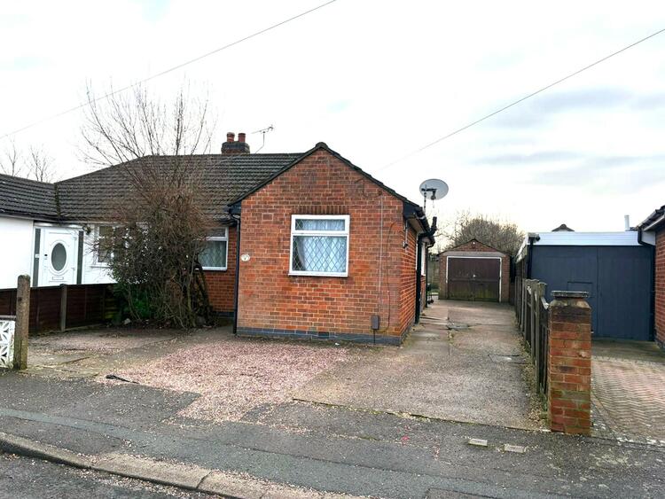 Semi-detached Bungalow in Derby