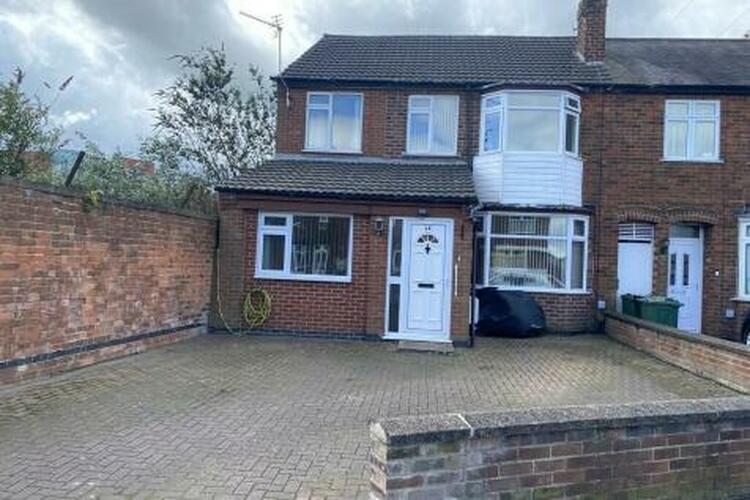 Semi-detached House in Loughborough