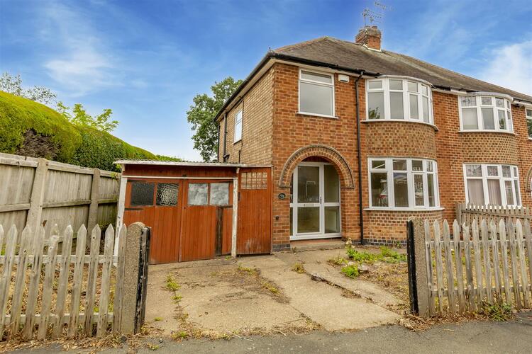 Semi-detached House in Nottingham