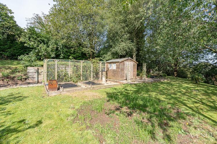 Butlers Hill House, 2 Leek Road, Cheadle, Stoke-on-Trent, Staffordshire ST10 1JF