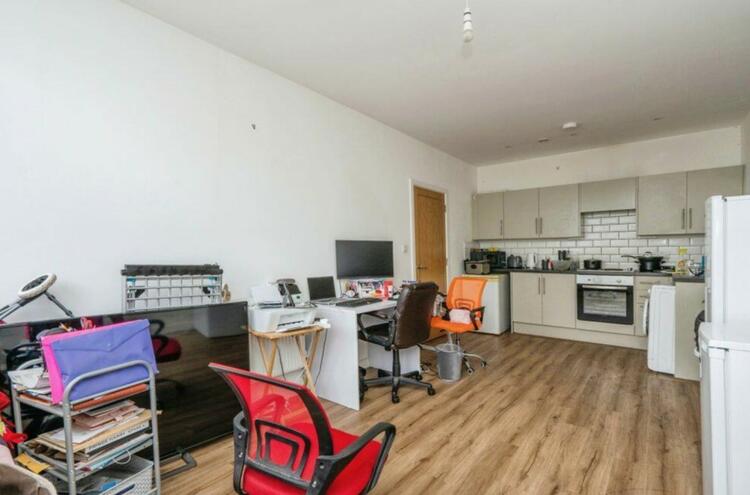 Flat 11, 42 Arundel Street, Portsmouth, Hampshire PO1 1NL