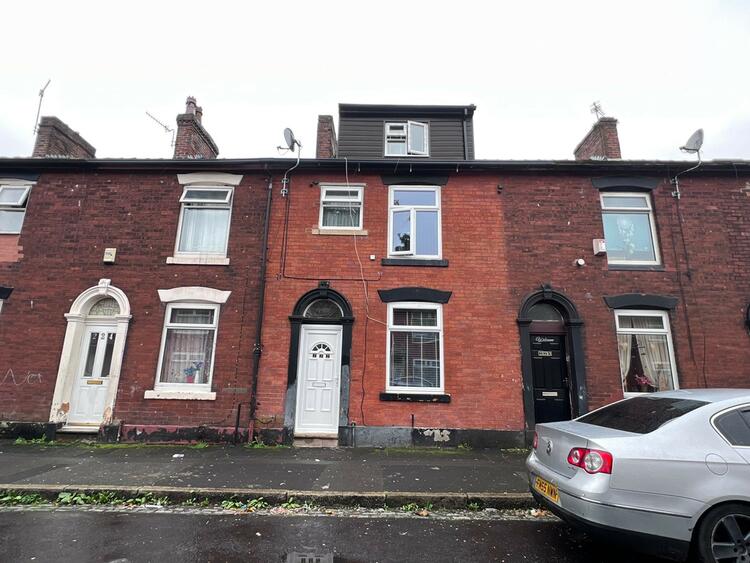 Terraced House in Oldham 222 Belgrave Road SDL Property Auctions