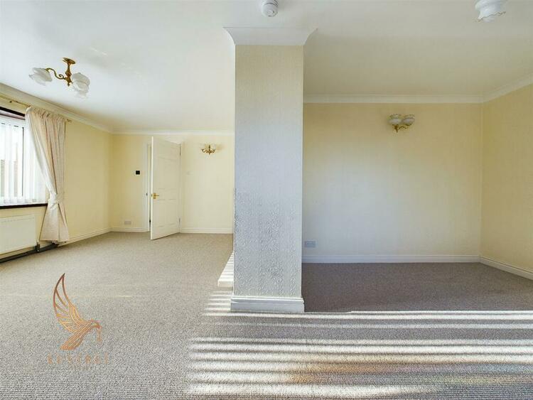 30 Hill Top Estate, South Kirkby, Pontefract WF9 3EW