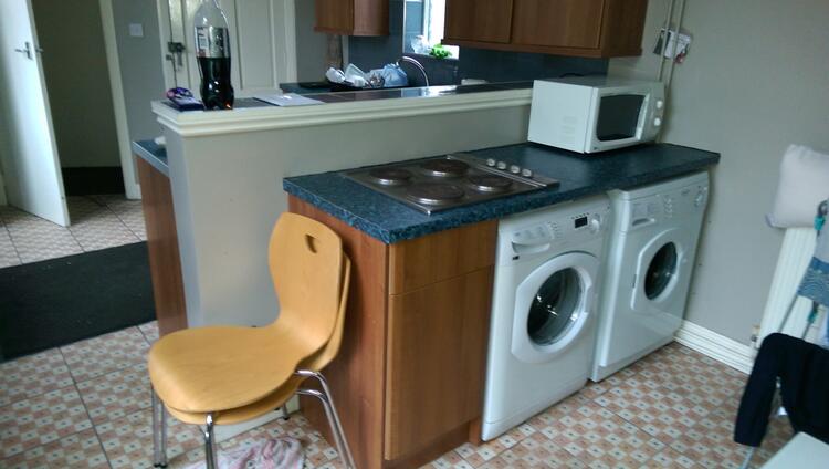 185 Toll End Road, Tipton DY4 0HF