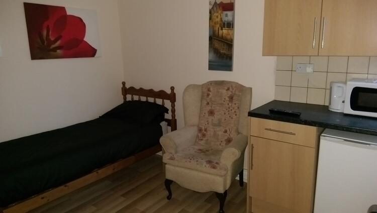 185 Toll End Road, Tipton DY4 0HF