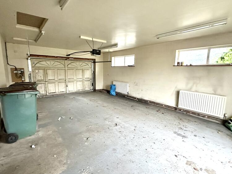 3 Nottingham Road, Somercotes, Alfreton, Derbyshire DE55 4HQ