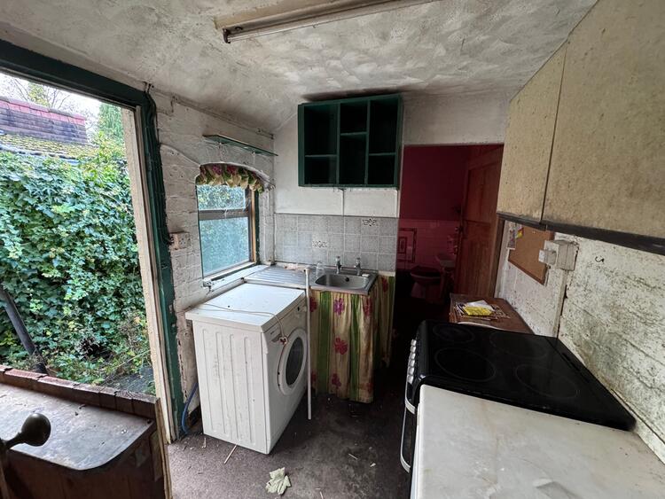 121 Brook Lane, Birmingham B13 0AB