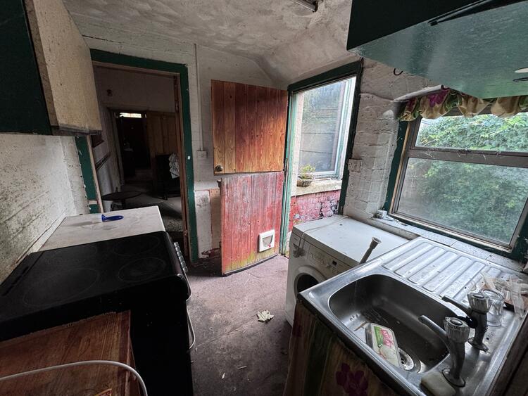 121 Brook Lane, Birmingham B13 0AB