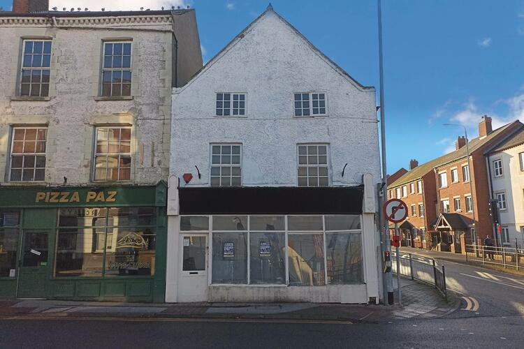 4 Nottingham Road, Eastwood, Nottingham NG16 3NQ