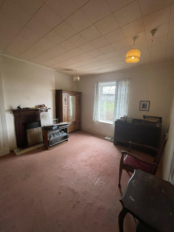 Breeze Hill House, Oldham Road, Shaw, Oldham OL2 8SS